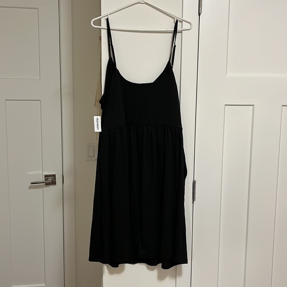 Old Navy LBD with pockets - Picture 6 of 7